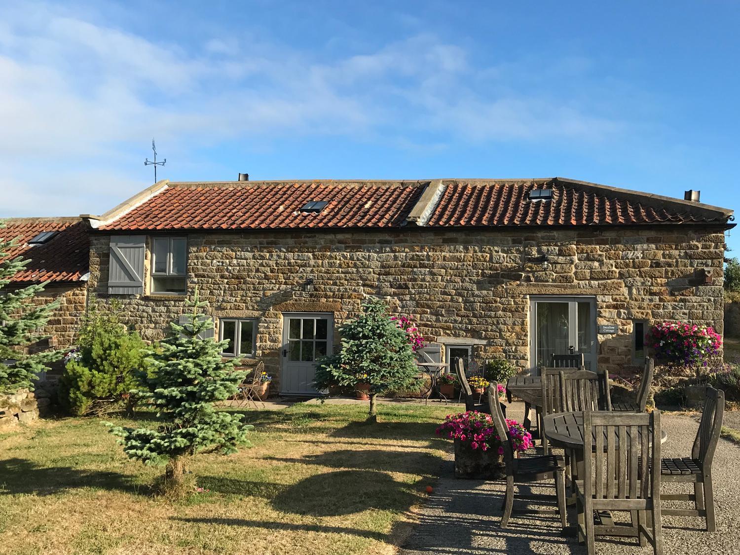 Honey Bee Cottage Scarborough Bagian luar foto